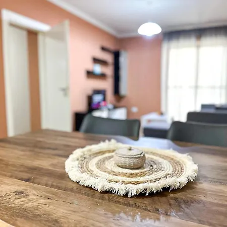 Grand Park 2br * Tirana