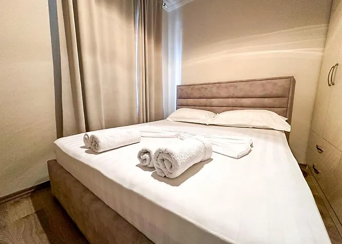 Grand Park 2br Διαμέρισμα Τίρανα